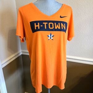 Astros Nike Women's V Neck Tee